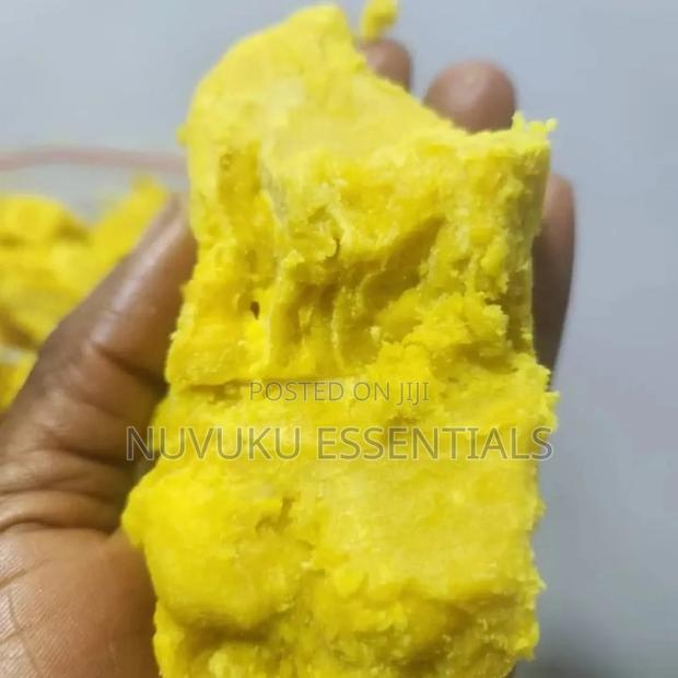 Yellow Shea Butter. - thumbnail 3