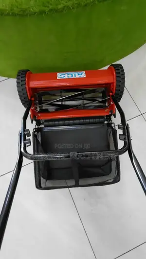 Aico Japan 18inch Manual Lawn Mower Machine.