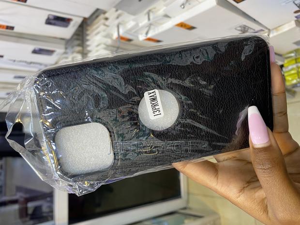 Hemduty Logo Visible iPhone 13 Pro Max Vegan Leather Back Case - thumbnail 3