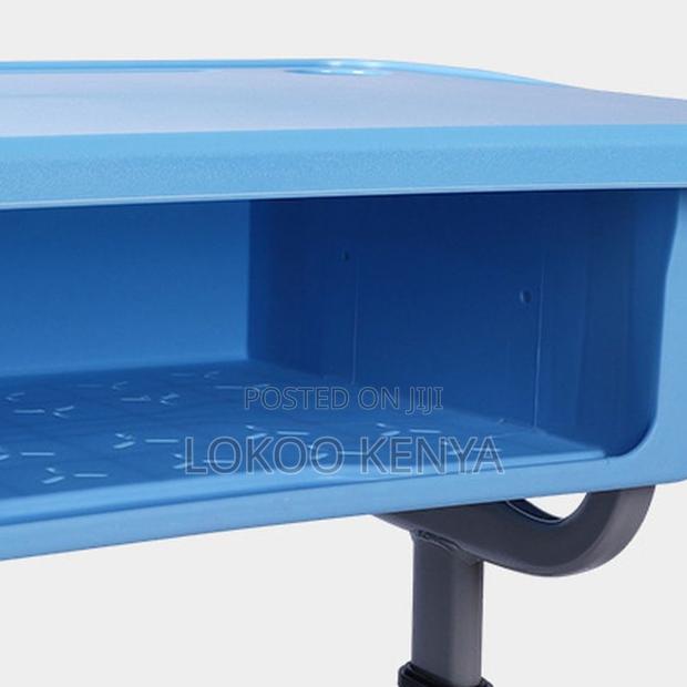 Kids Desk : Blue Adjustable Desk And Chair - thumbnail 4