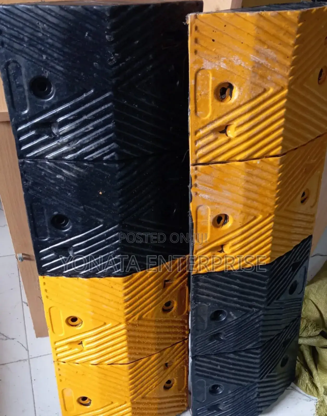 Modern Rubber Bump / Speed Bump