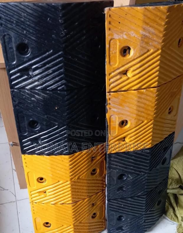 Modern Rubber Bump / Speed Bump