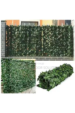 Outdoor Dark Green Privacy Fence 3 by 1m Strong and Verstile