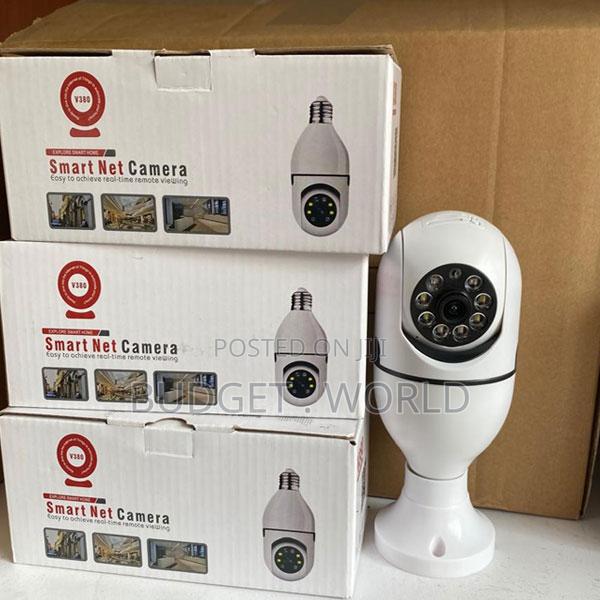 Horizontal: 360 °; Vertical: 90 ° Wi-Fi Nanny CCTV Bulb Security Cam