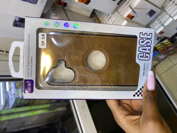 Vizoro Vegan Leather iPhone 16 Case With Apple Logo Cut - main view