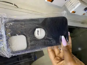 Axoxo Vegan Leather iPhone 16 Pro Max Case With Apple Logo Cut