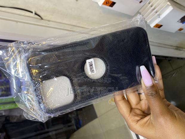 Axoxo Vegan Leather iPhone 16 Pro Max Case With Apple Logo Cut - thumbnail 3