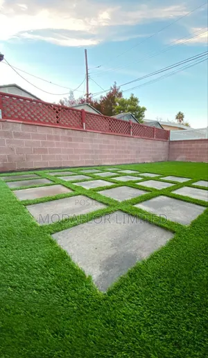 Artificial Grass Carpet for Balconies and Sitting Spots