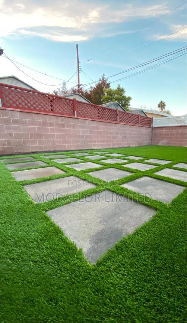 Artificial Grass Carpet for Balconies and Sitting Spots