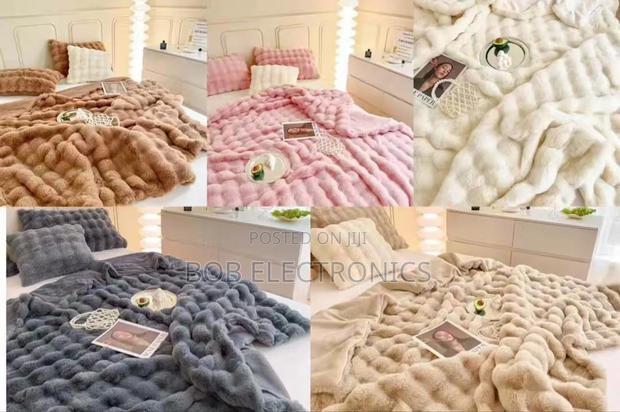Bubble Queen Size Blanket