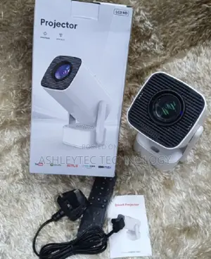Top Quality Mini Portable 1080p Led Projector With Built-in Speaker