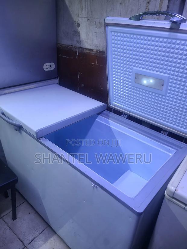 White Chest Freezer 2 Door - thumbnail 2