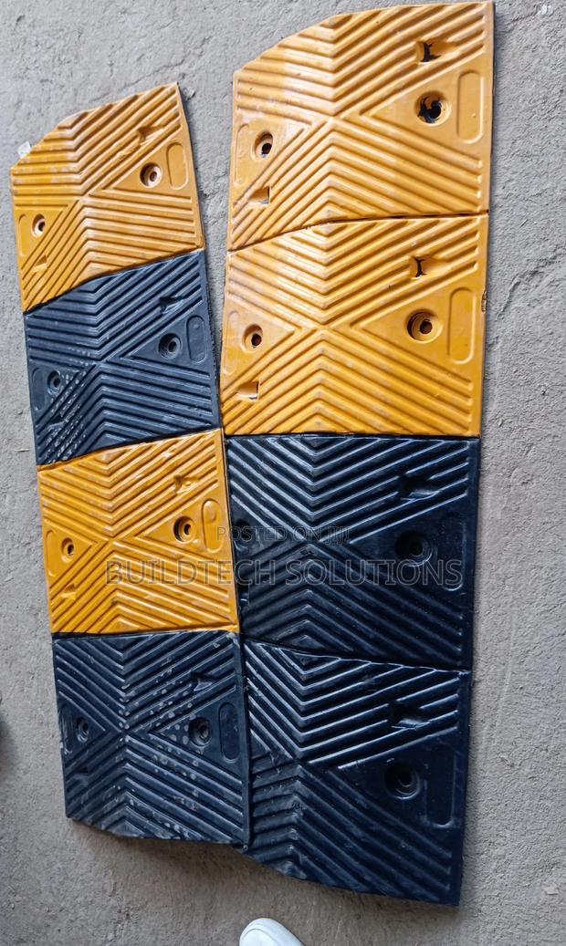 Portable Rubber Speed Bumps - thumbnail 2