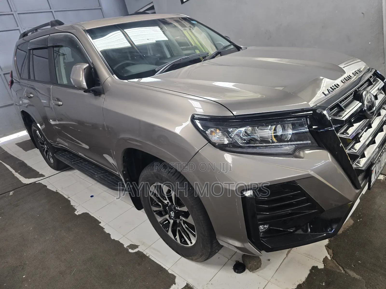 Toyota Land Cruiser Prado 2018 Gold