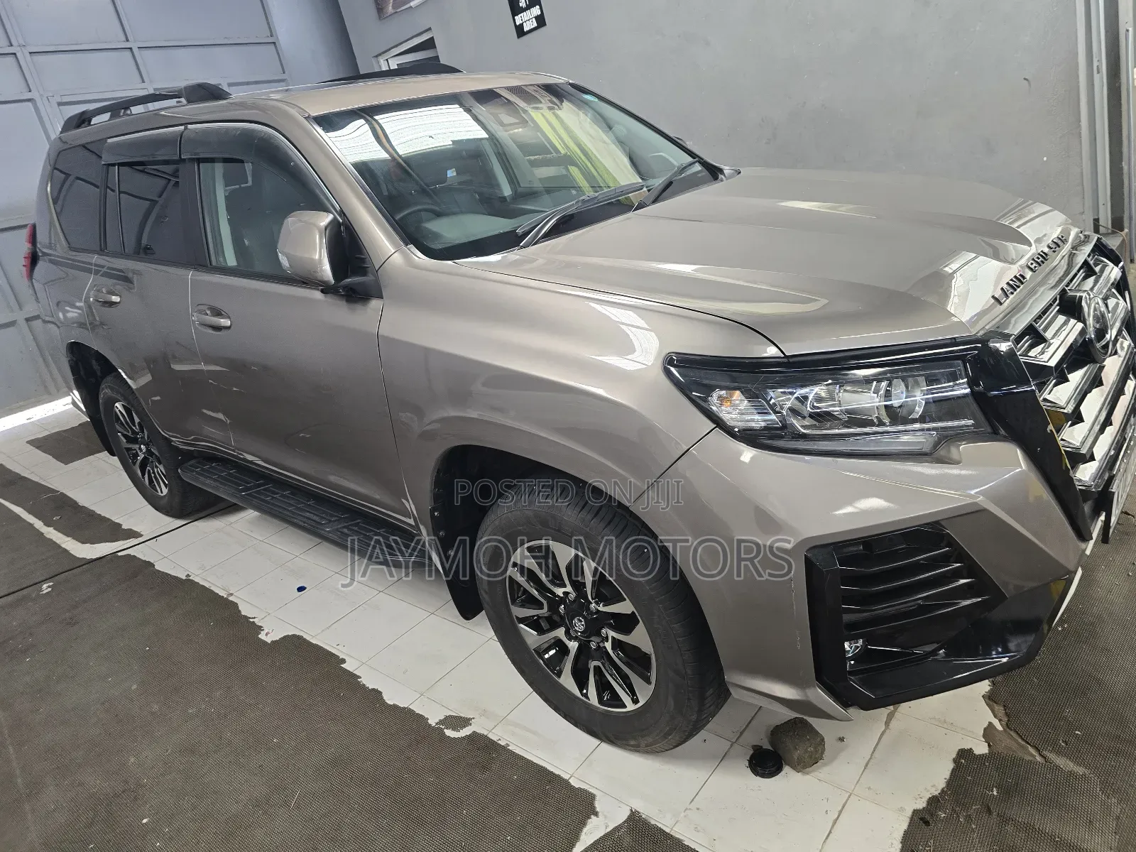 Toyota Land Cruiser Prado 2018 Gold