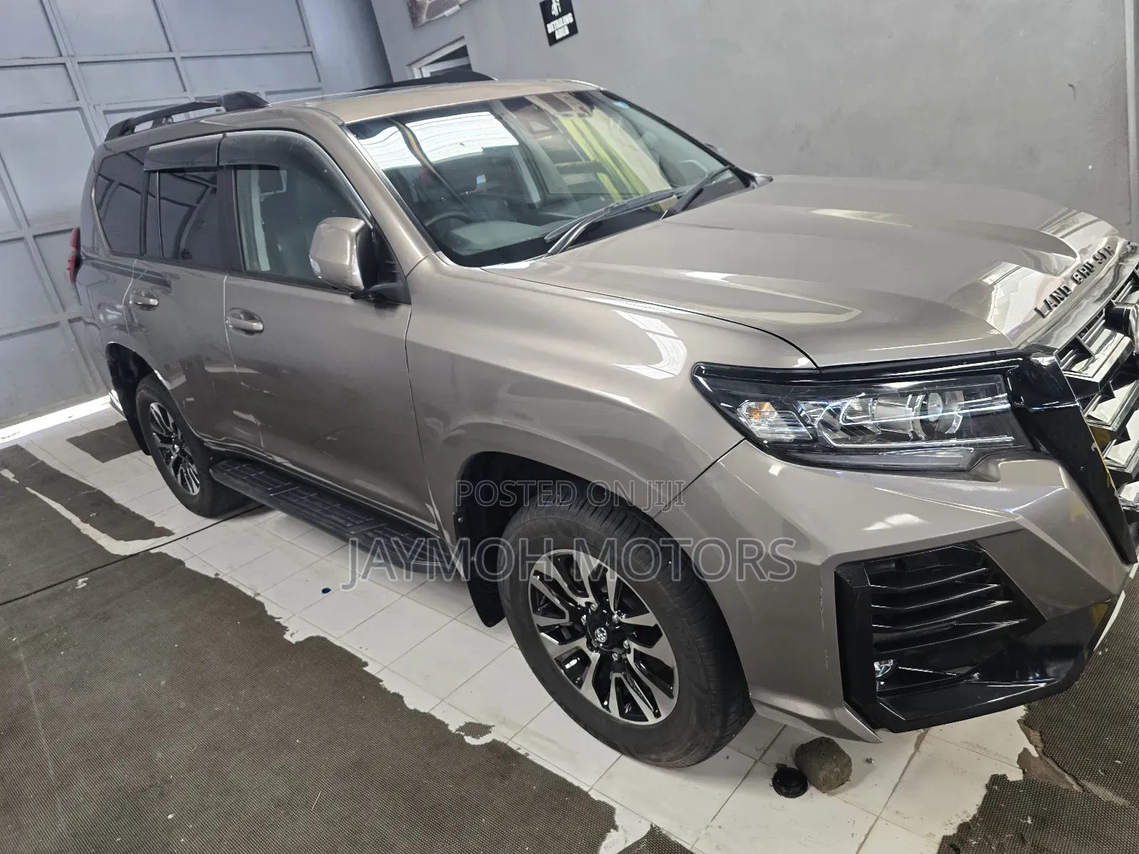 Toyota Land Cruiser Prado 2018 Gold