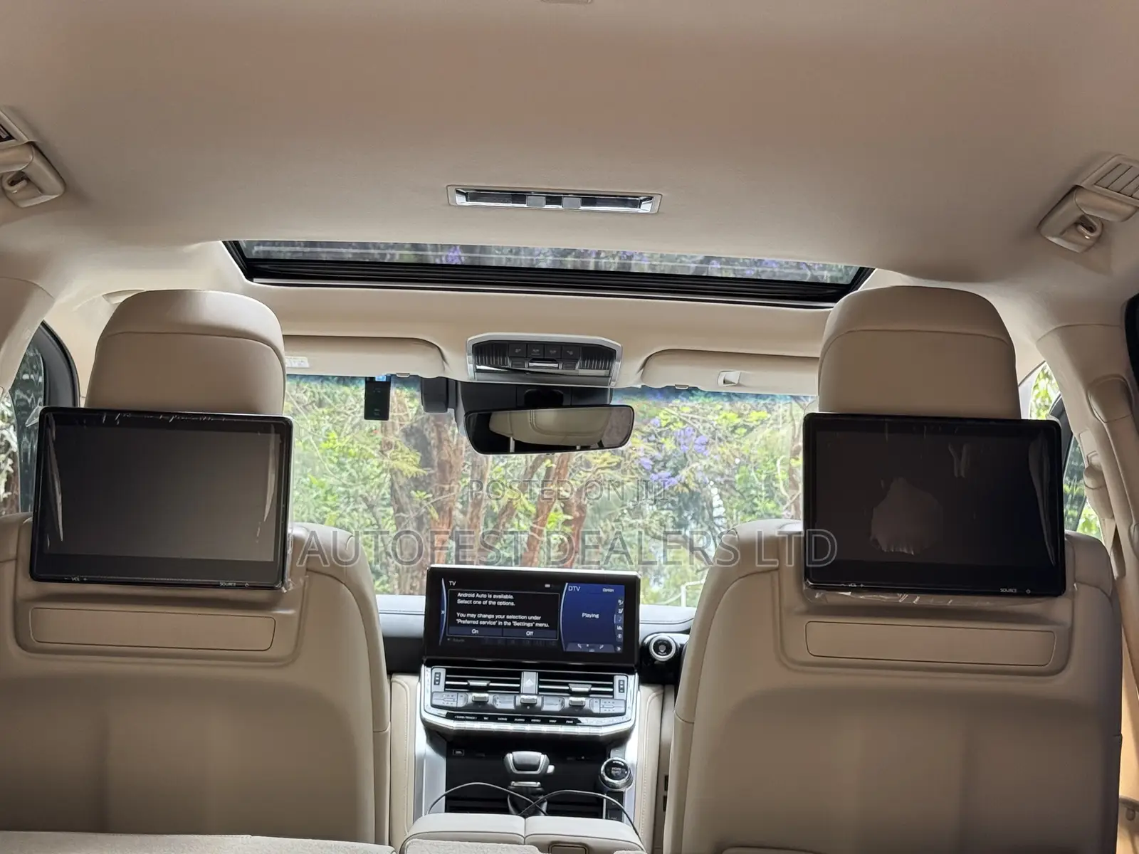 Toyota Land Cruiser LC300 2023 Pearl