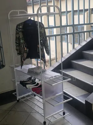 High Quality Clothing Rack With Wheels