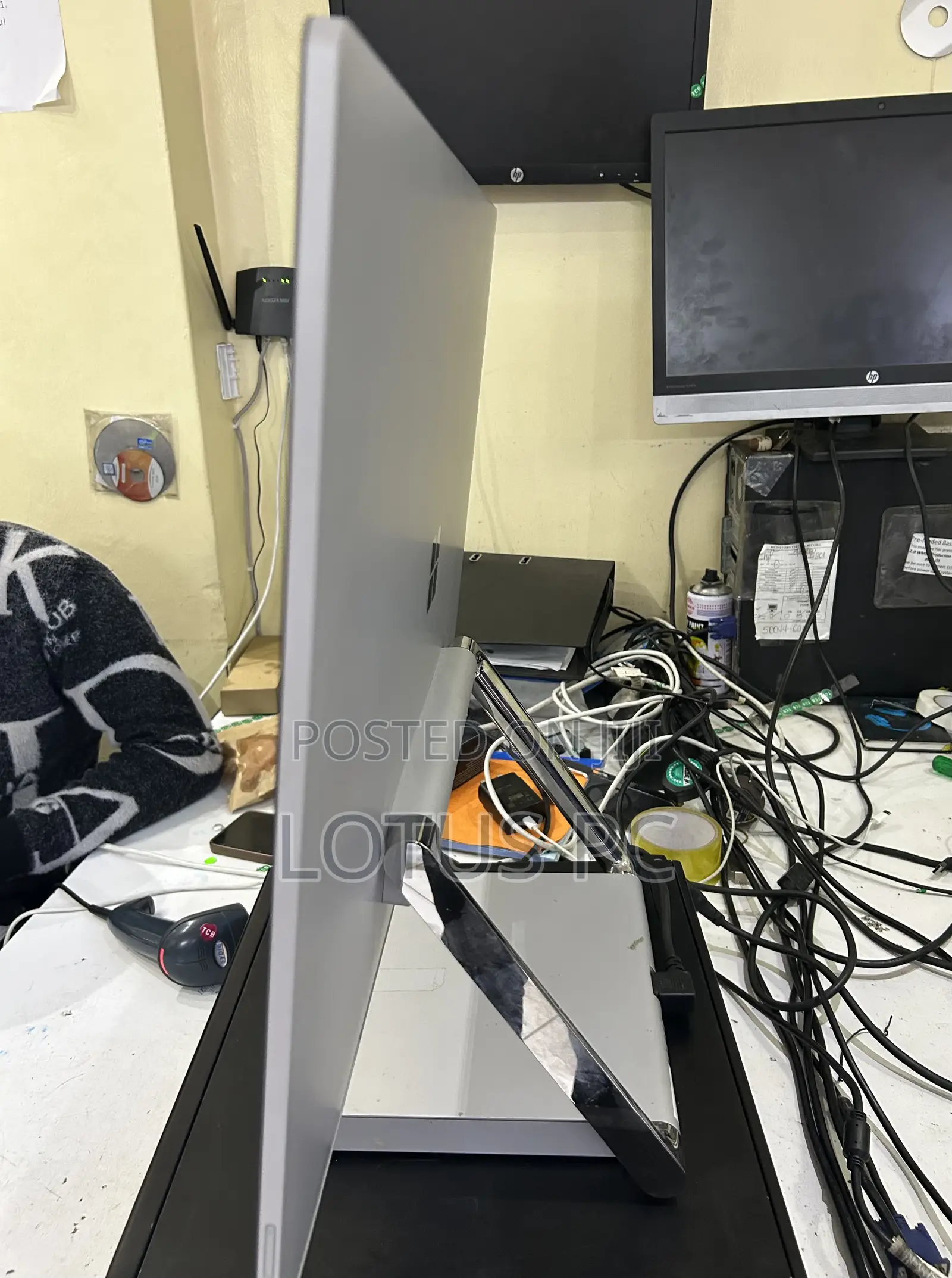 Desktop Computer Microsoft Surface Studio 8GB Intel Core I5 SSD 1T