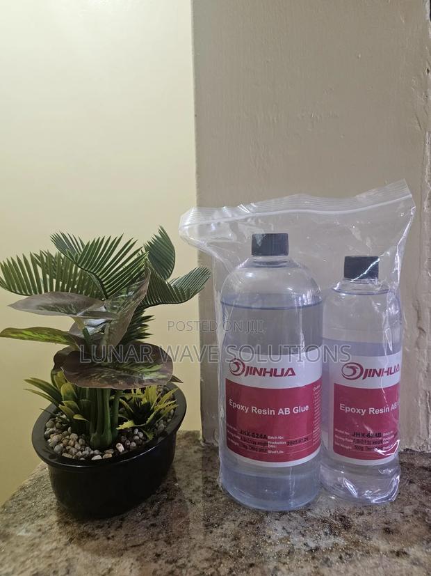 Crysral Clear 1.5kg Epoxy Resin Kit - main view