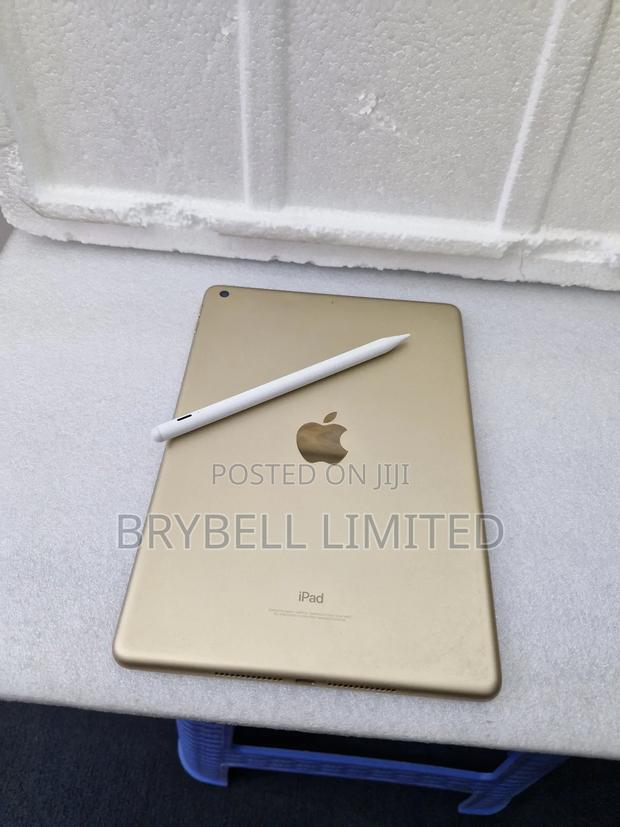 Apple iPad Air 2 32 GB - main view