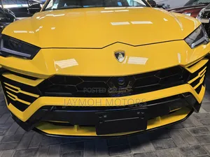 Lamborghini Urus 2022 Yellow