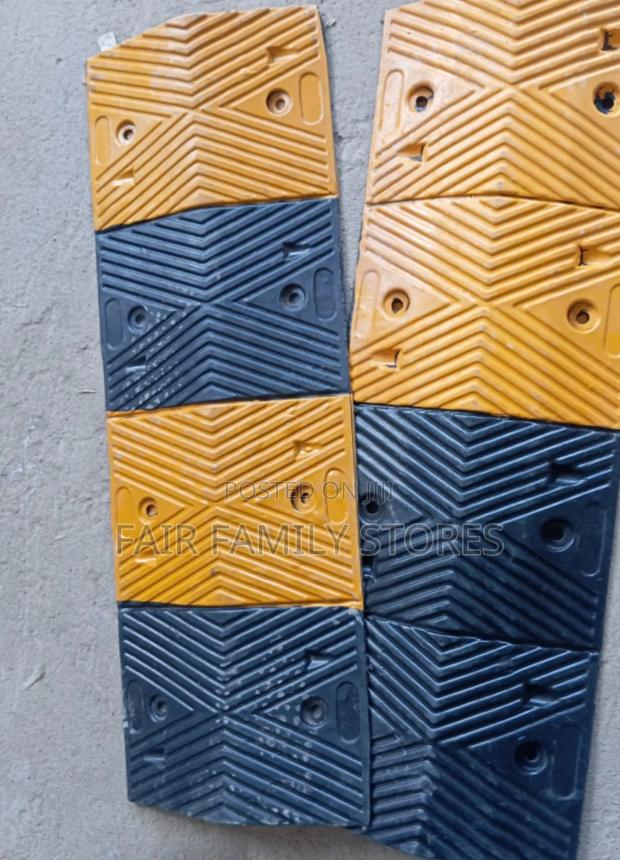 Speed Bump With Yellow Stripes - thumbnail 2