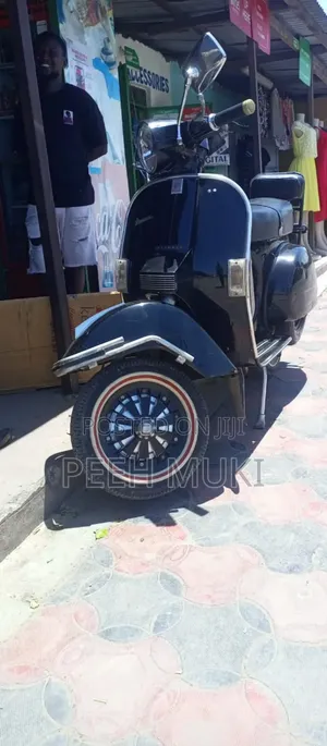 Piaggio Scooter 2012 Black