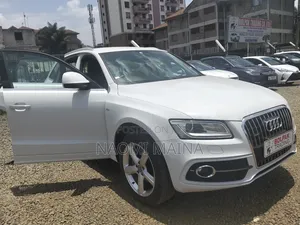 Audi Q5 2.0T Premium AWD quattro 2017 White
