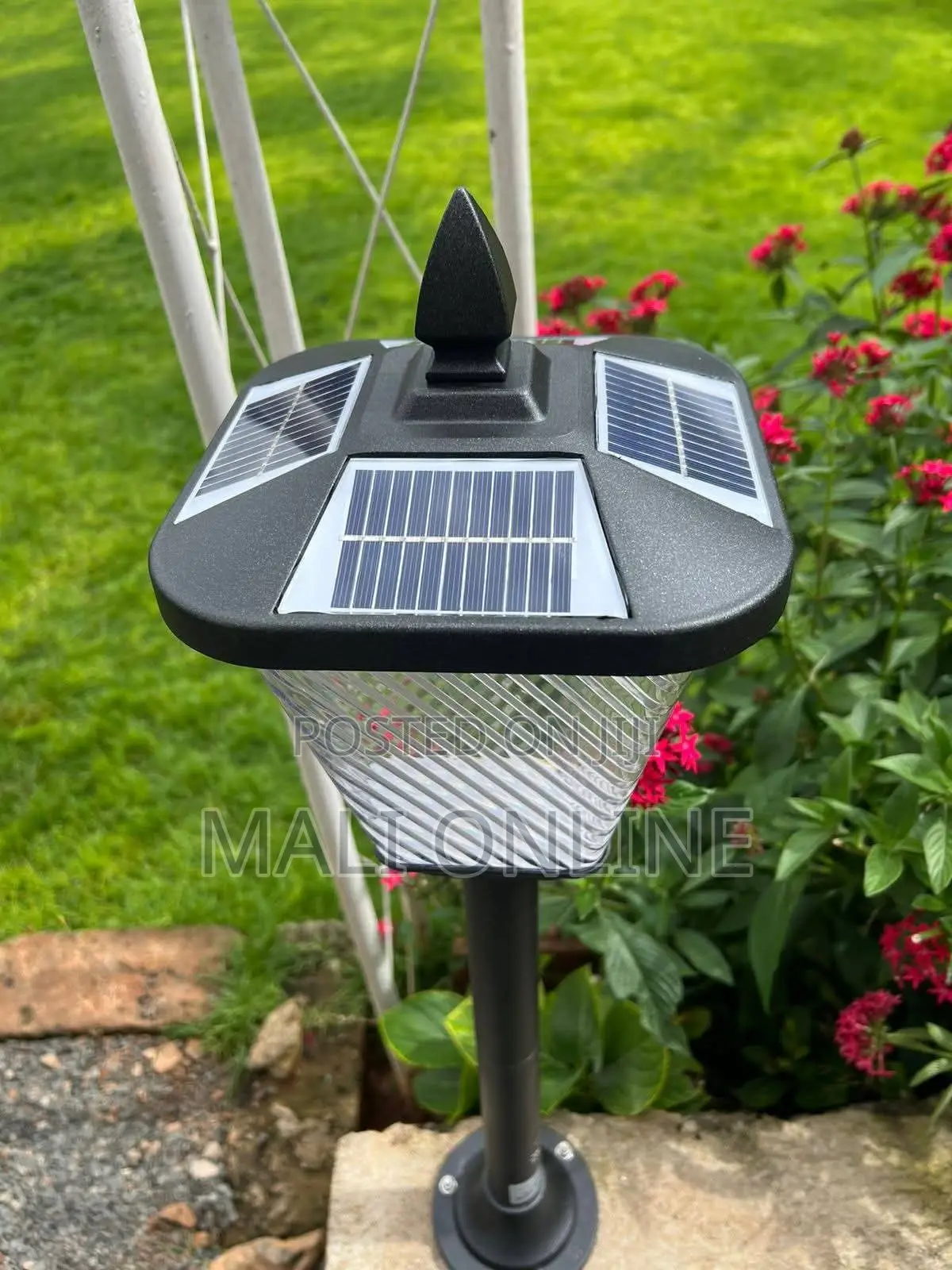Waterproof Solar Post Light Outdoor Led Garden Lamp Ip65.