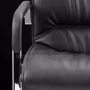 Executive Comfort Meets Timeless Style Seat