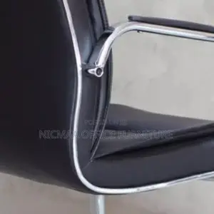Executive Comfort Meets Timeless Style Seat