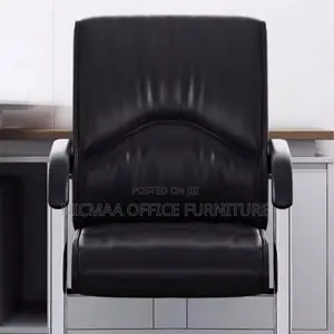 Sleek Comfort Meets Modern Design Cantilever Chair