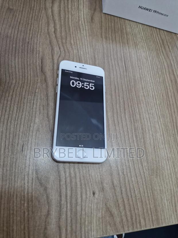 Apple iPhone 8 64 GB White - thumbnail 7