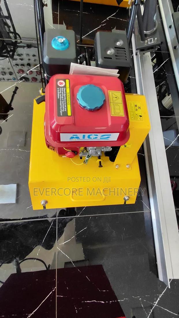 Aico Japan 90kg Plate Compactor Machine Petrol Engine. - main view