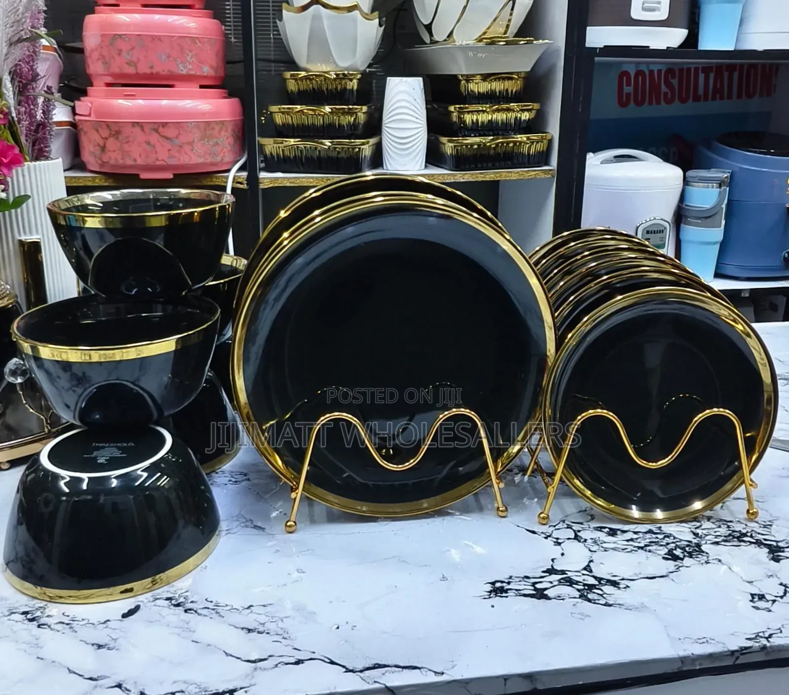*18 PCS Black Gold Dinner Set