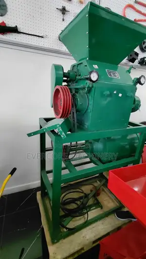 Milano Italia Combined Maize Flour Roller Mill 400kg/Hr. Capacity.