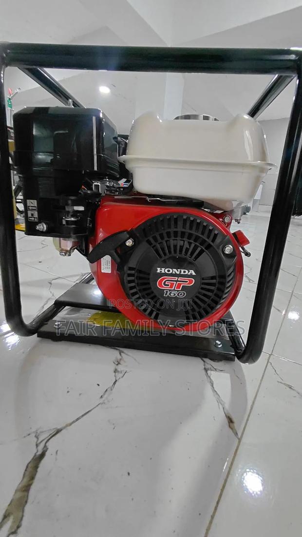 Honda Poker Vibrator Engine - main view