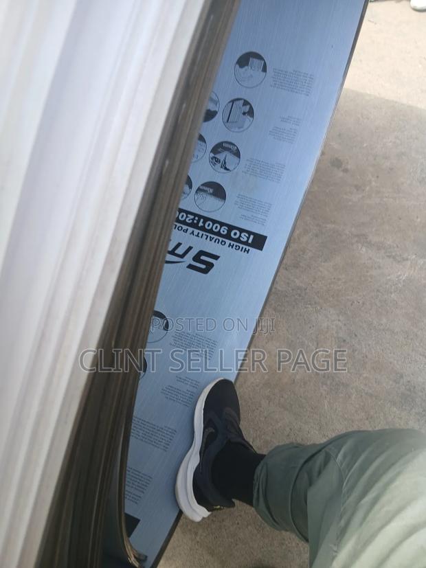 Transparent Plastic Sheets / Polycabonate Sheet 8mm - thumbnail 3