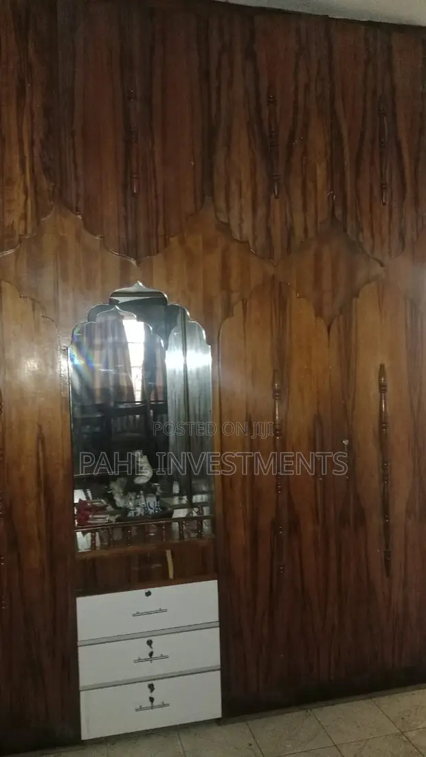 3bdrm Bungalow in Cbd, Market Milimani for rent