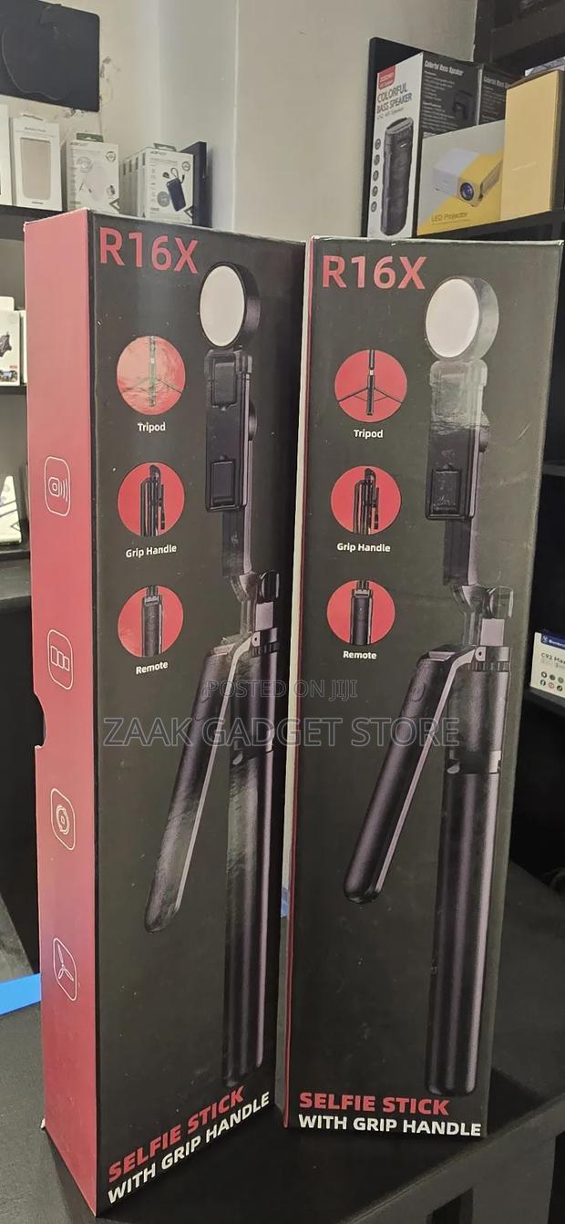 Selfie Stick With Grip Handle - main view