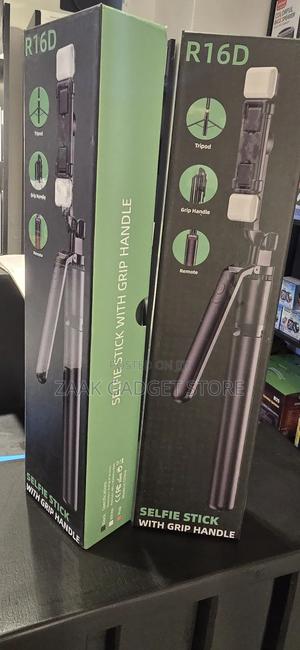 Selfie Stick With Grip Handle -R16d - thumbnail 2