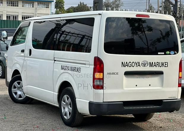Toyota HiAce 2018 White - thumbnail 2