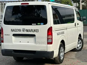 Toyota HiAce 2018 White