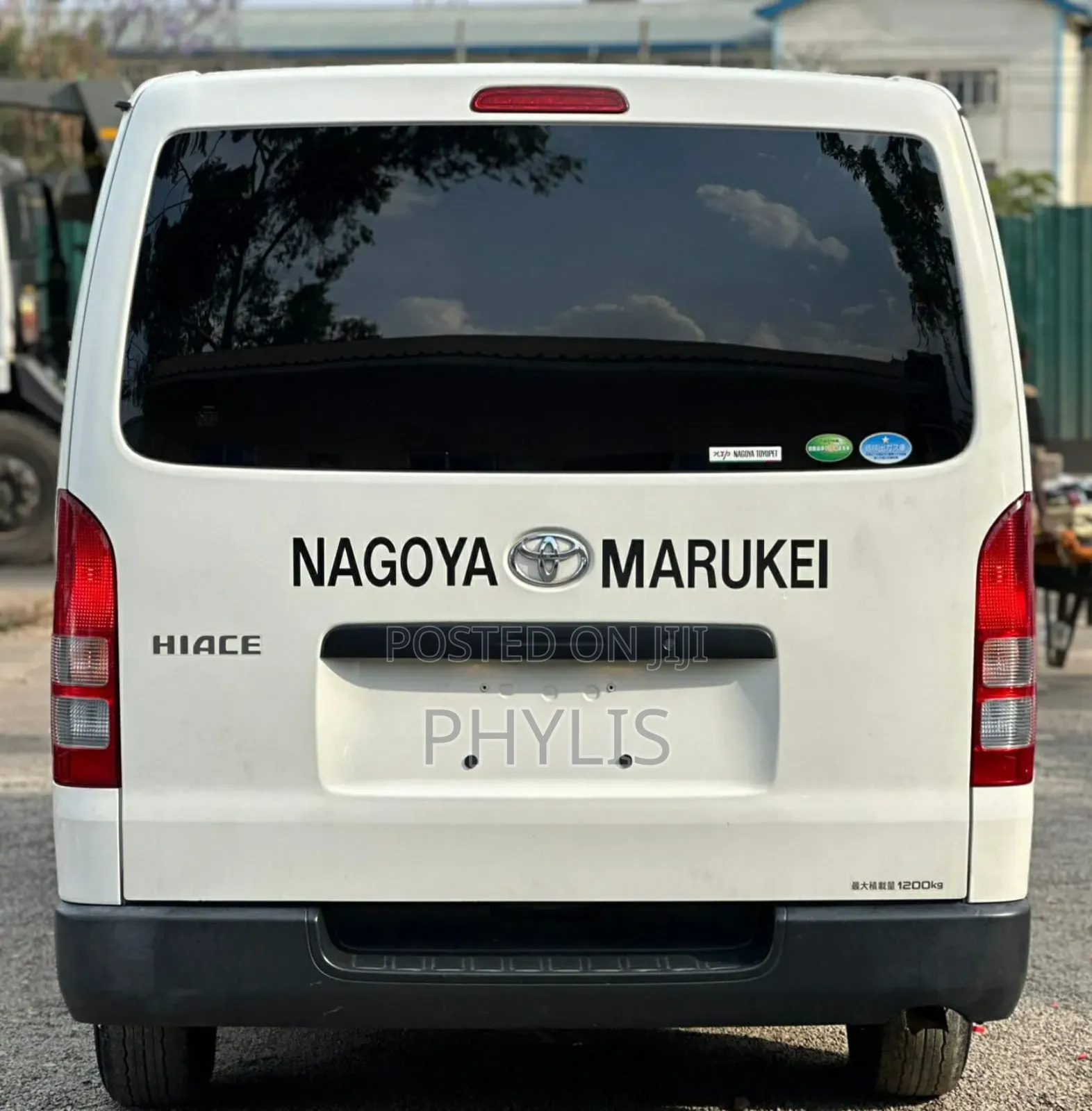 Toyota HiAce 2018 White