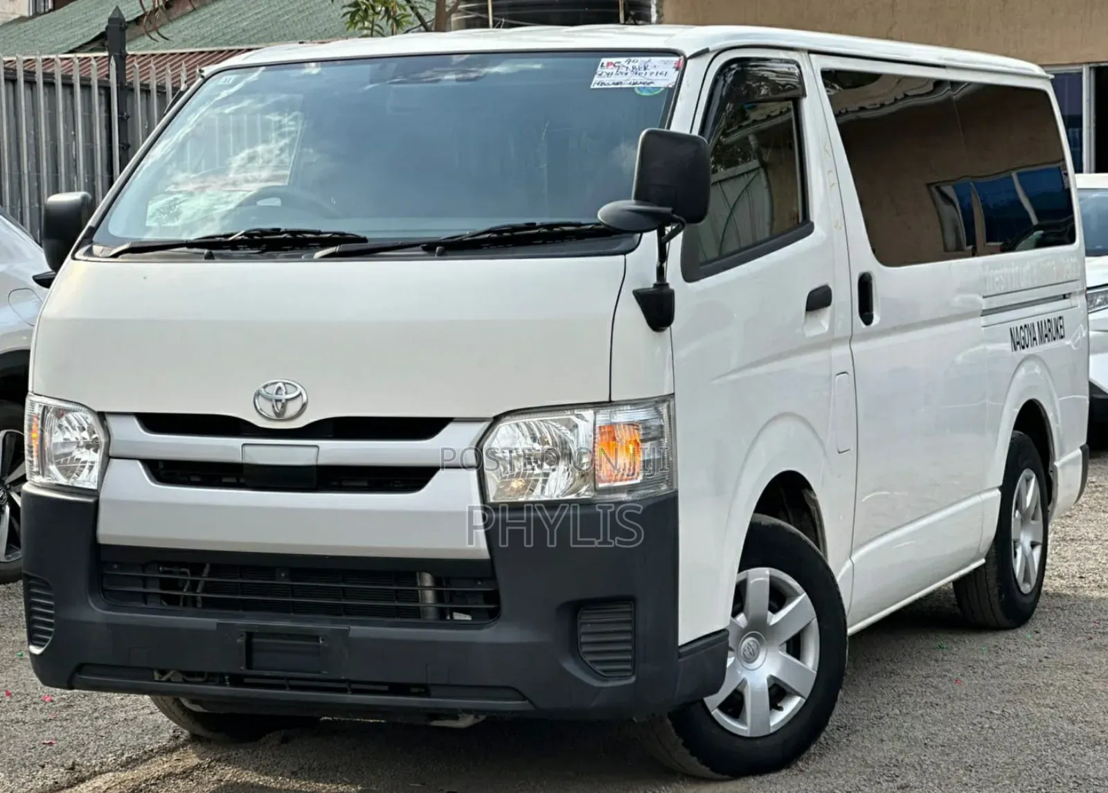 Toyota HiAce 2018 White
