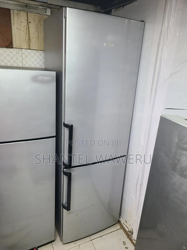 Bosch Large Bottom Freezer Fridge - thumbnail 4