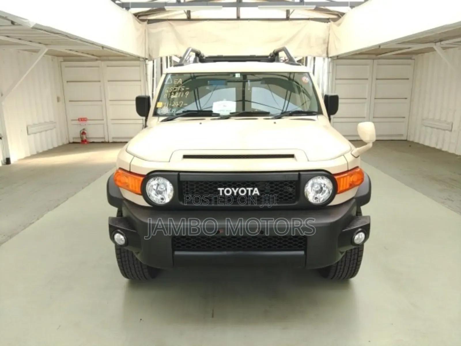 Toyota FJ Cruiser 2018 Ivory