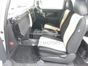 Toyota FJ Cruiser 2018 Ivory