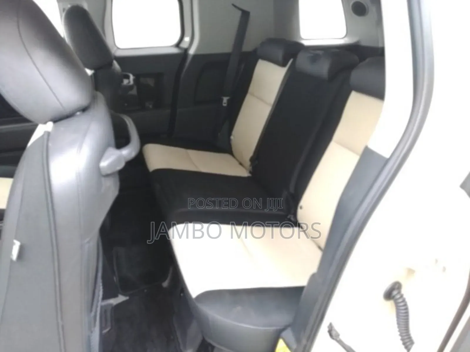 Toyota FJ Cruiser 2018 Ivory
